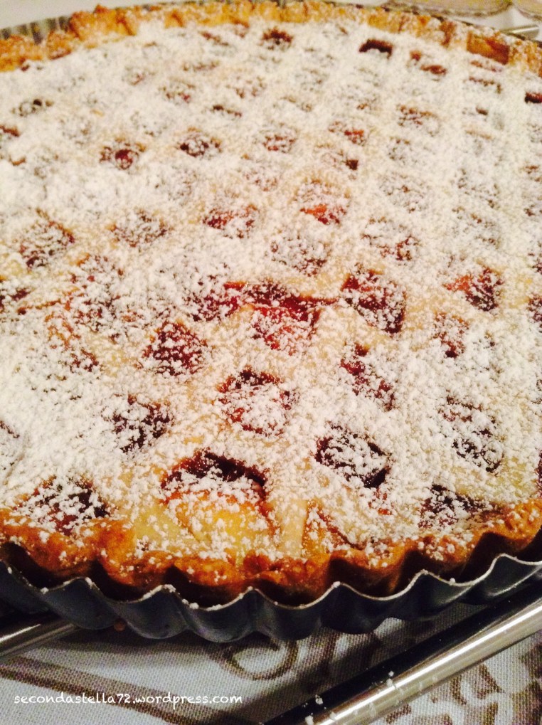 Crostata con marmellata di fragole e ricotta