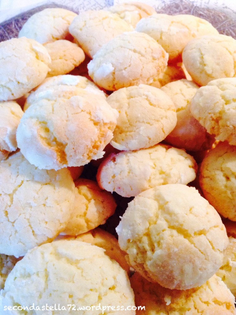 Biscotti morbidi al limone 