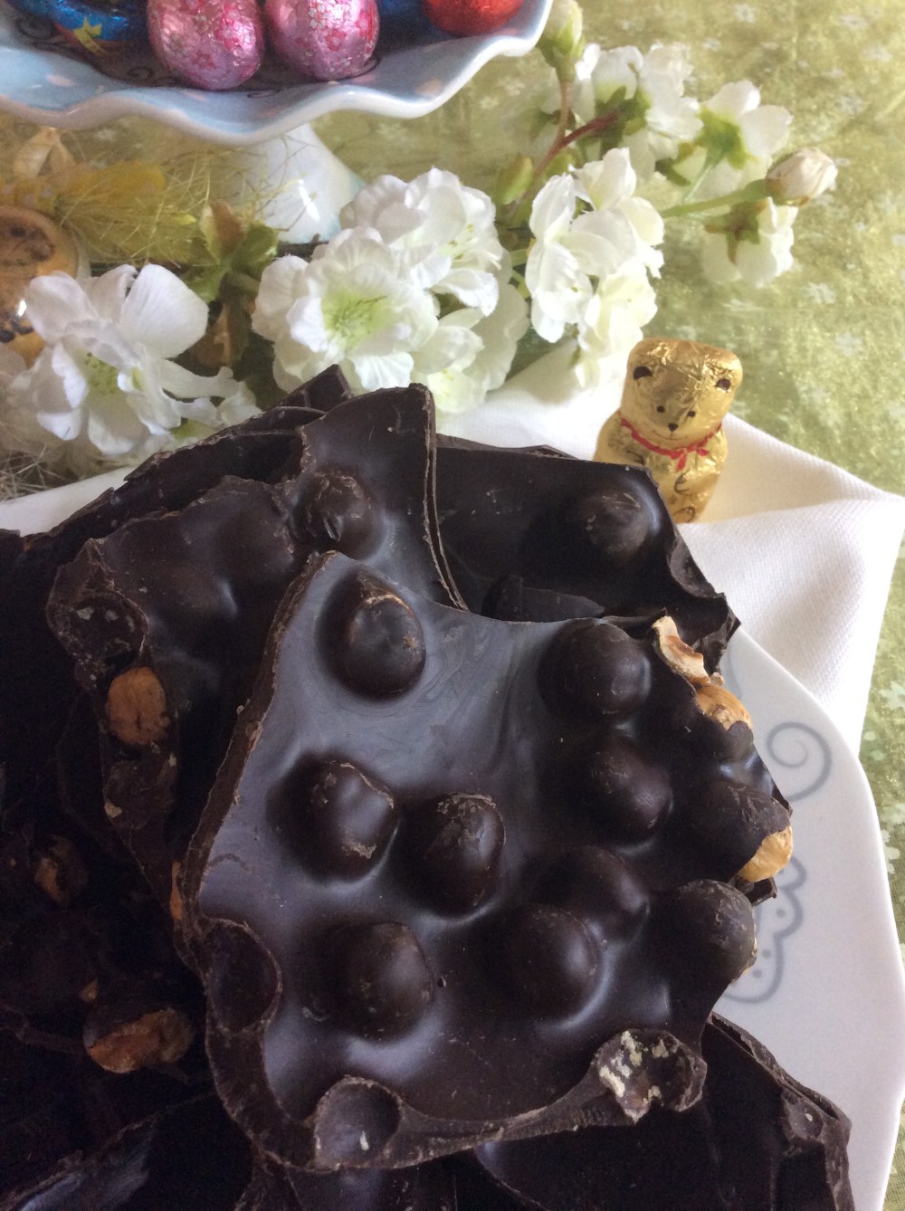 Cioccolato fondente alla nocciola 